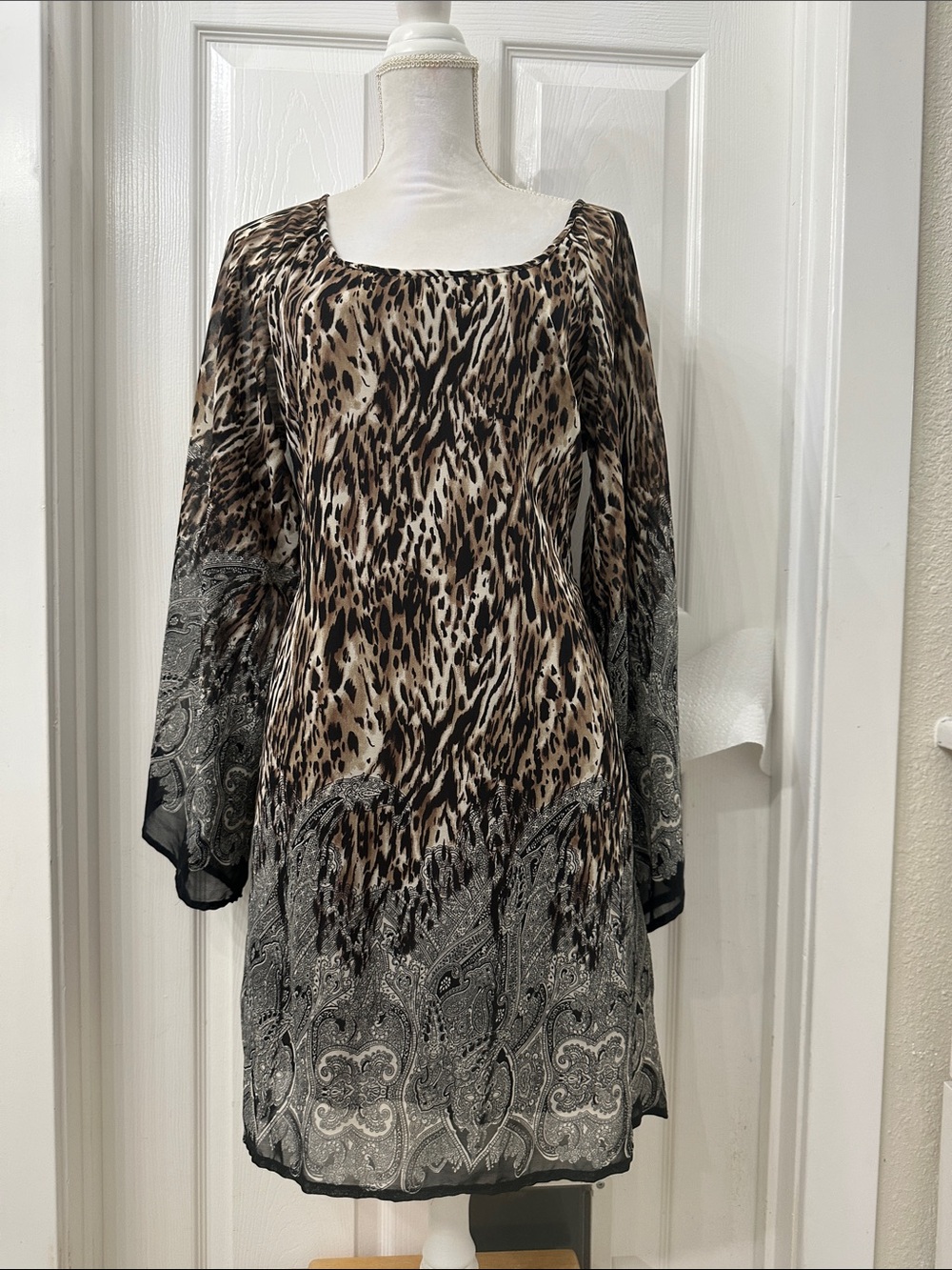 Animal-Print Chiffon Tunic Top in Brown/Black
